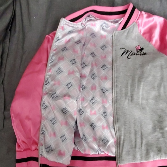 Girls Minnie Mouse - Picture 3 of 6